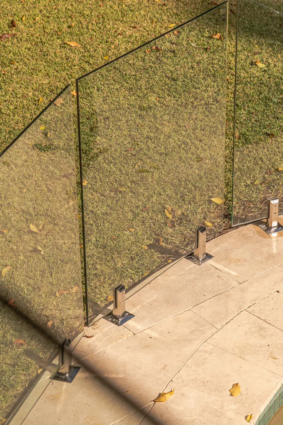 Glass pool fence corner above.